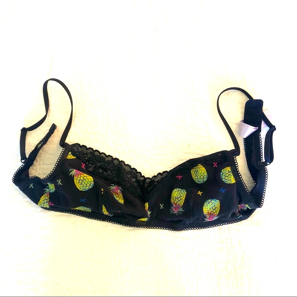 Savage X Fenty bra black lace pineapple bralette size Medium